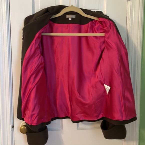 Rodika Zanian oversized colar wool and cashmere blend coat. - Picture 6 of 14